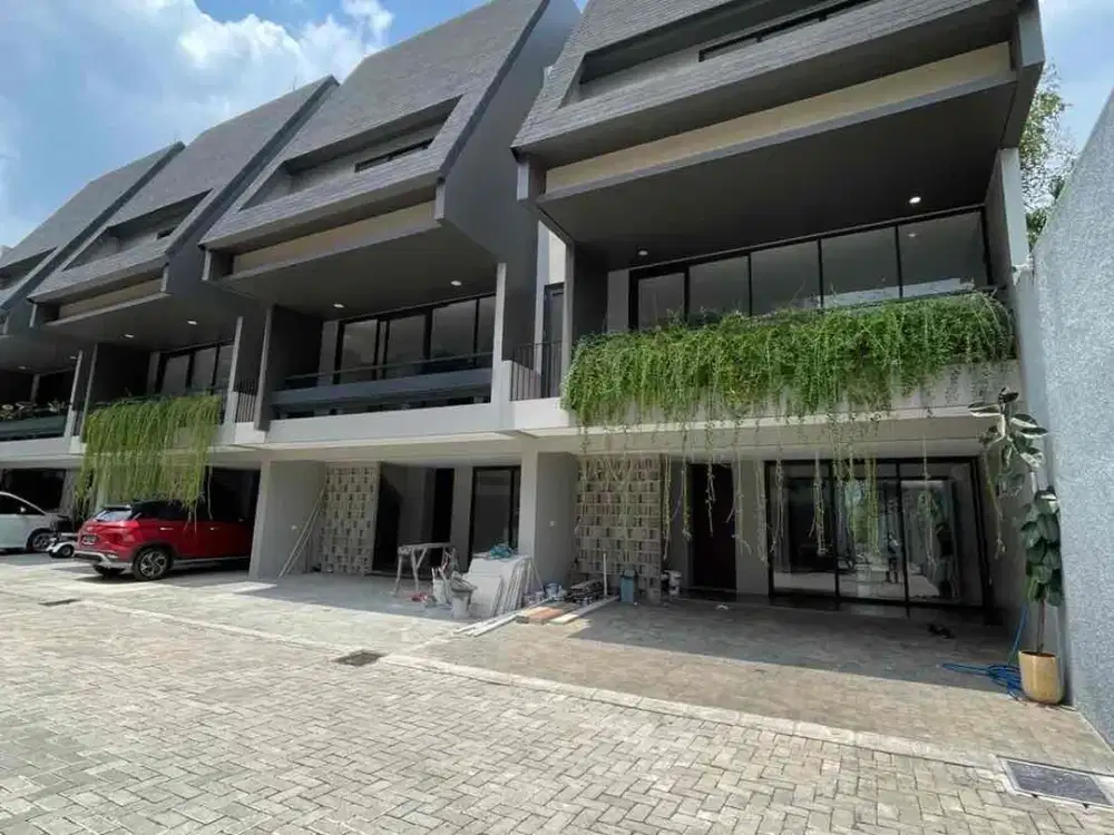 dijual rumah kemang dalam town house Jakarta selatan