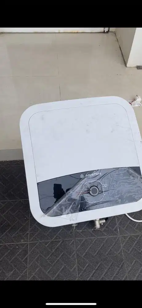 Ariston Water Heater Andris2 RS 30 Liter 500 Watt