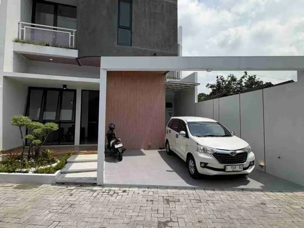RUMAH BARU MEWAH FULL FURNISHED MODERN DI SUMBERADI MLATI