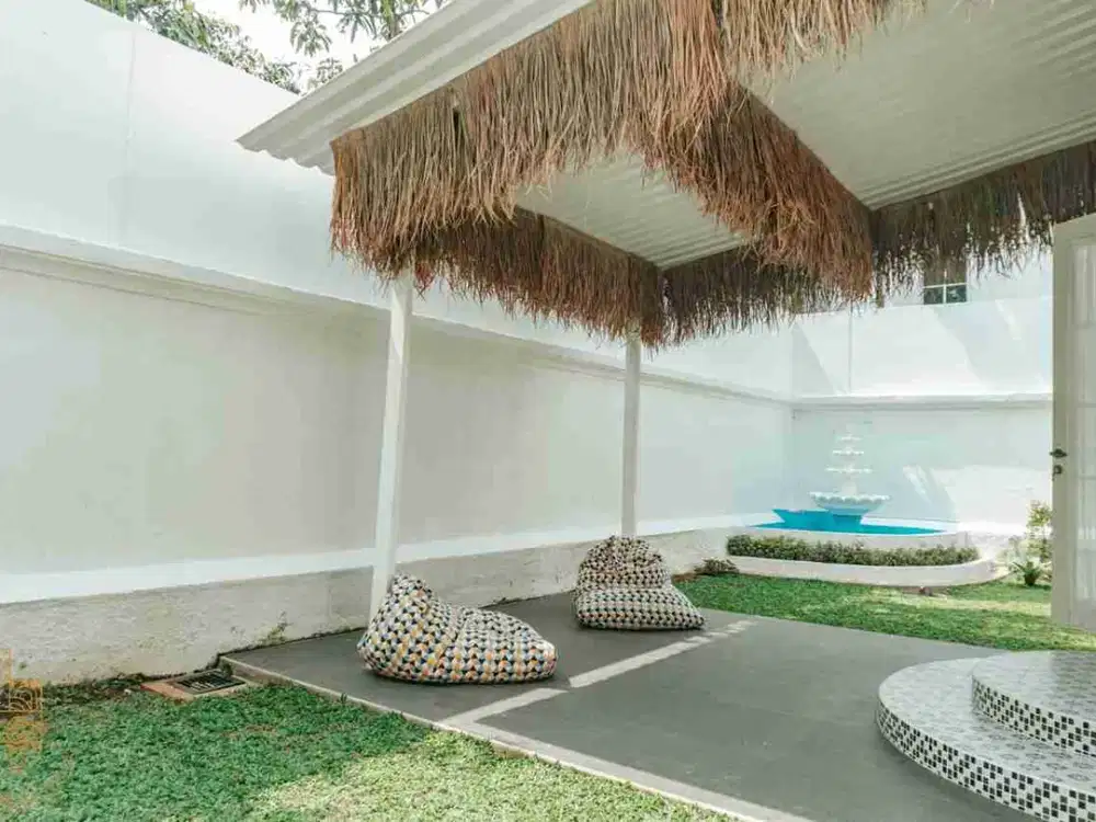 rumah mewah dan ikonik furnish disewakan sentul city