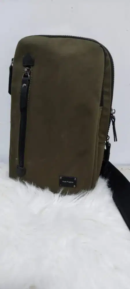 Hush puppies tas selempang