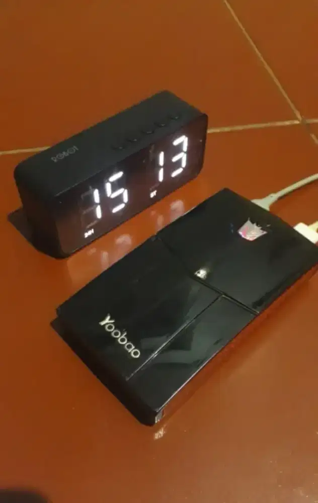 Jual aksesoris Soker bluetooth dan powerbank masih layak pakai