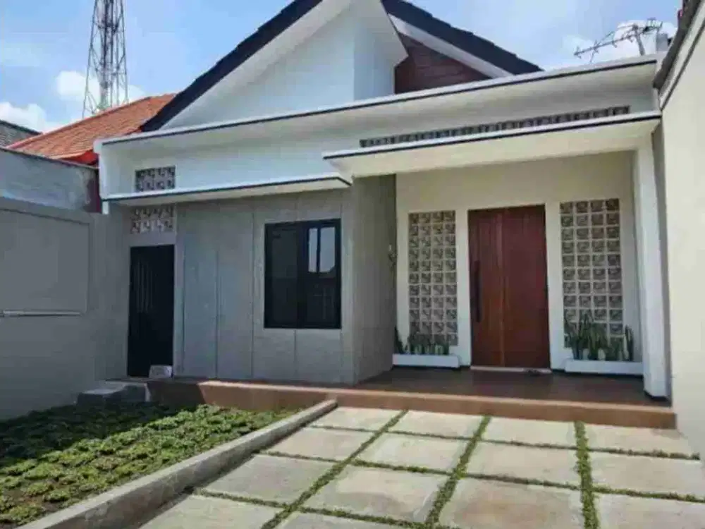 RUMAH CANTIK DI CANDI PENATARAN UTARA KALIPANCUR NGALIYAN SEMARANG