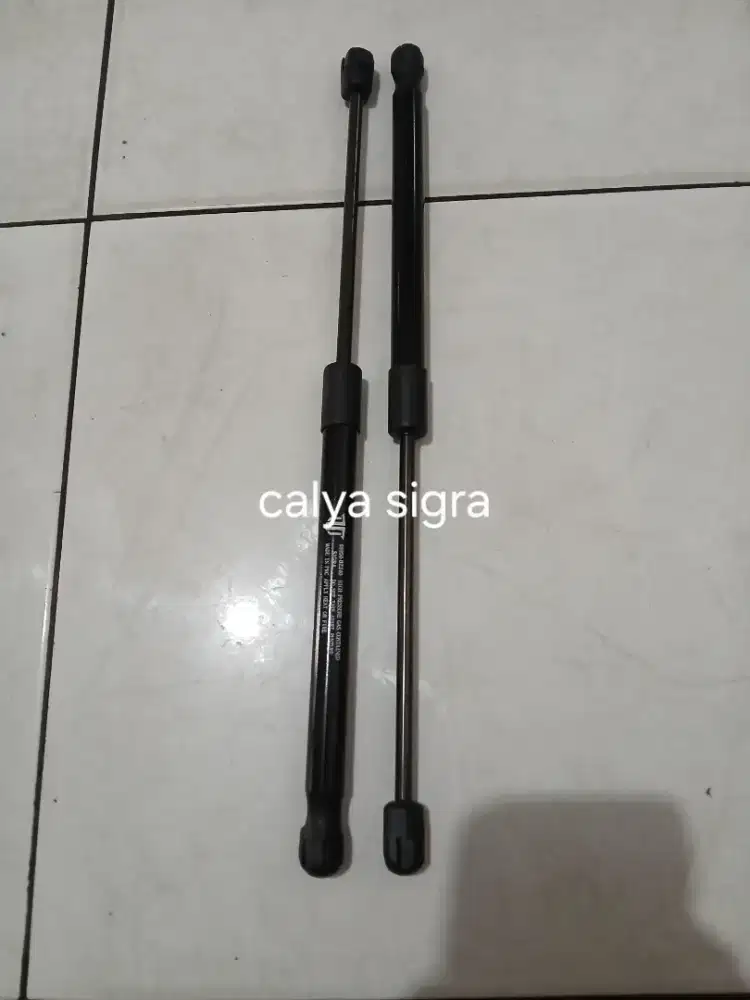 Shock bagasi calya sigra