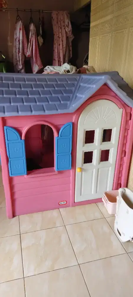 Playhouse anak little tikes rumah-rumahan