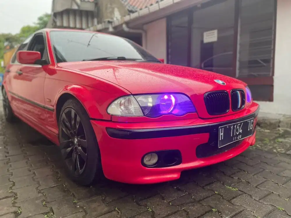 bmw 323 AT nyus luar dalam