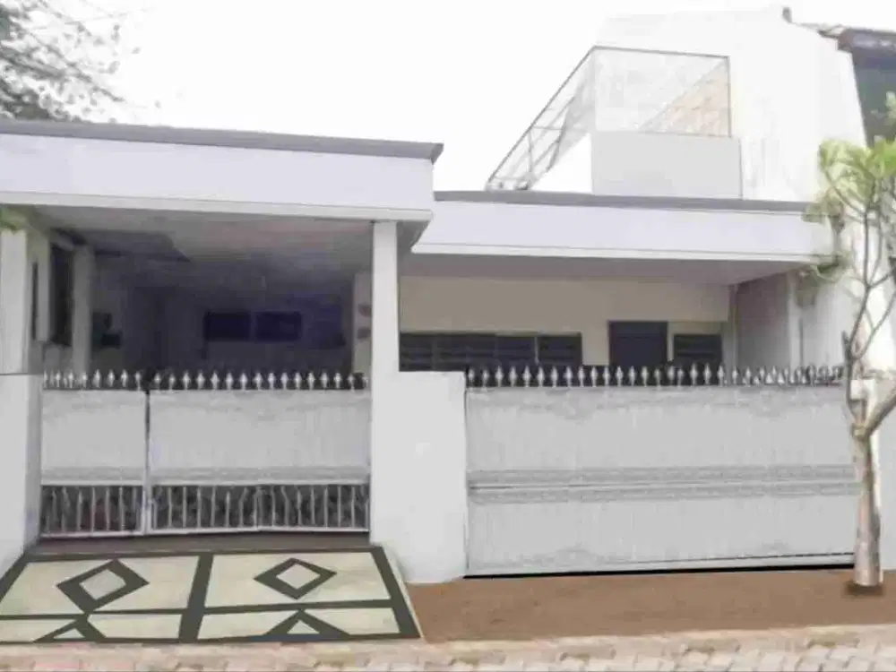 Perlu renov ‼️dijual rumah 1 lantai  Manyar Rejo Surabaya
