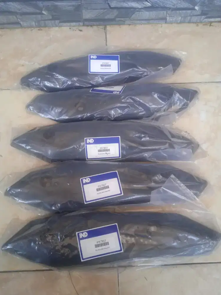 Tameng knalpot beat dan Vario 125 baru poris cipondoh