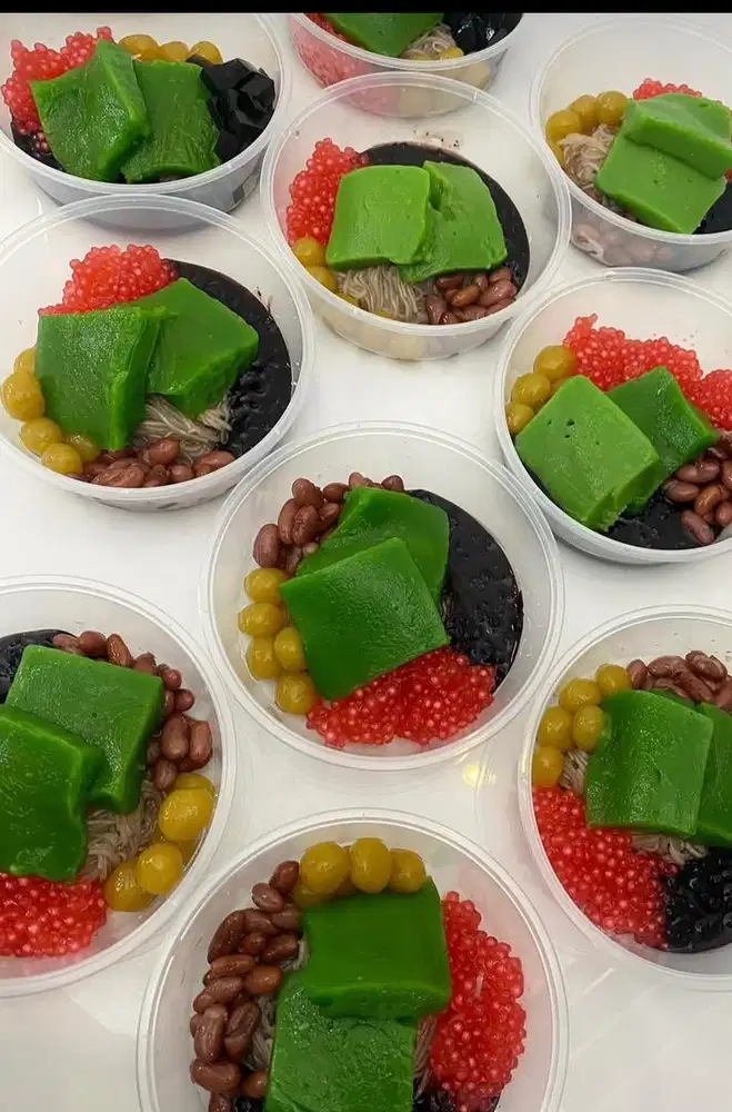 karyawan toko (kelapa gading)