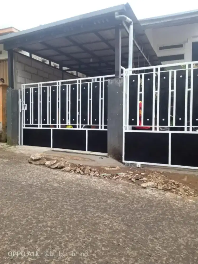 Pemasangan pagar hollo galvanis anti karat