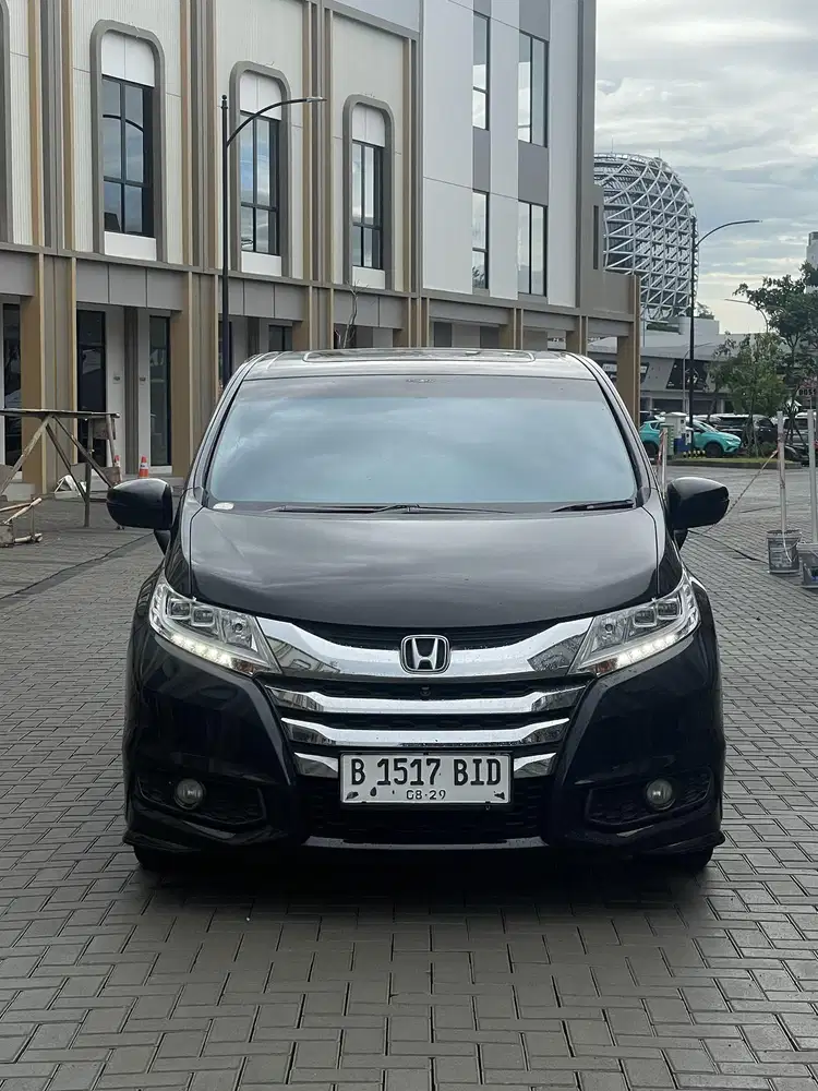 Honda Odyssey 2.4 Prestige AT 2014 Hitam