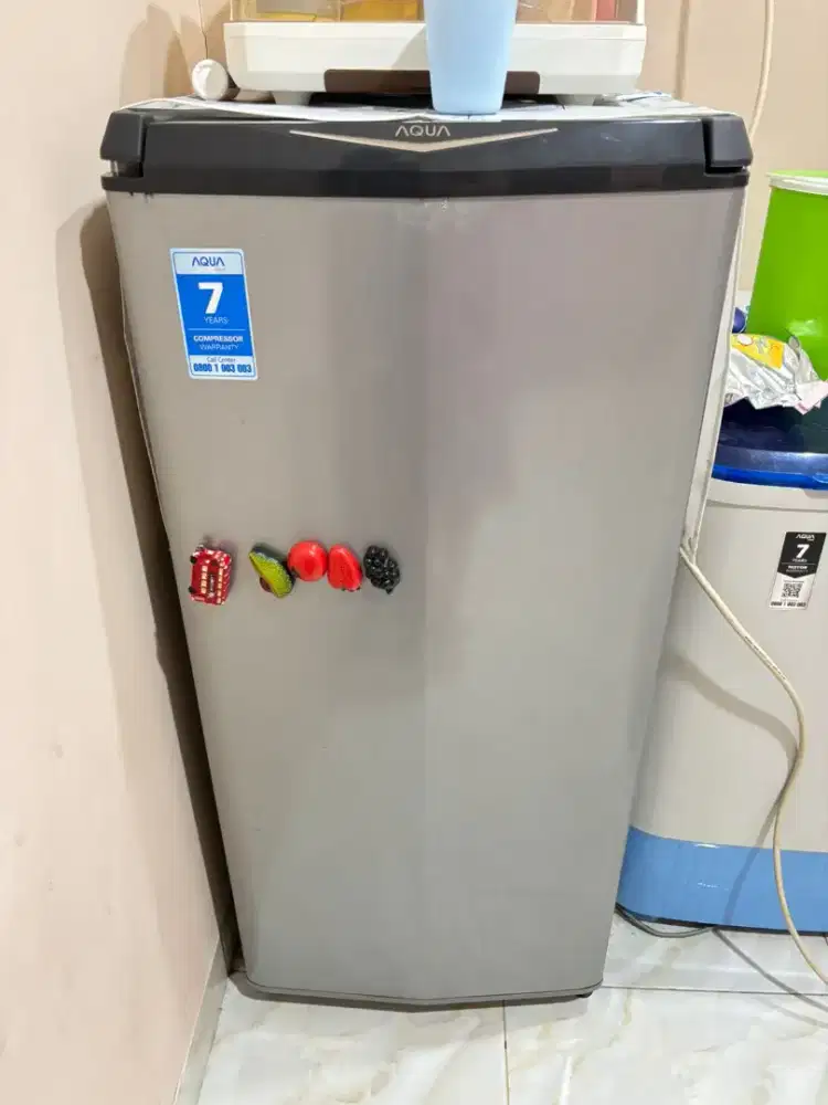 Kulkas aqua 1 pintu