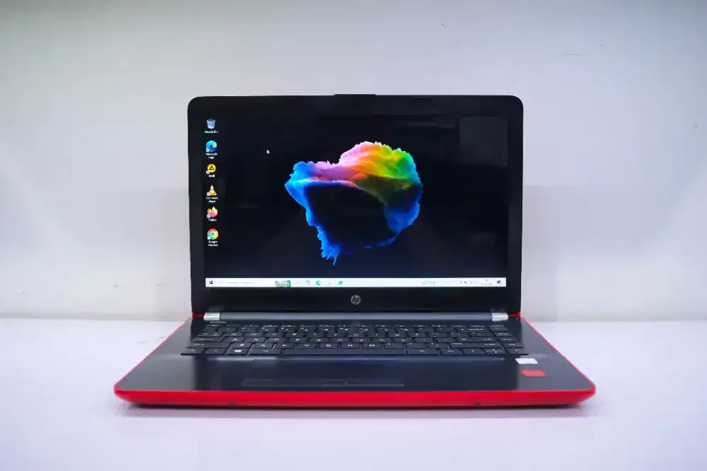 HP 14 bsO1OTX.CORE i5-7200U.Dual VGA Radeon R7 M520 2GB.RAM8GB.SSD128G