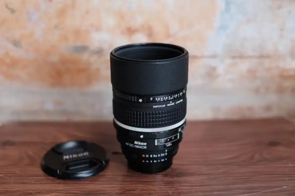 Lensa Fix Nikon AF 105 MM F2 DC