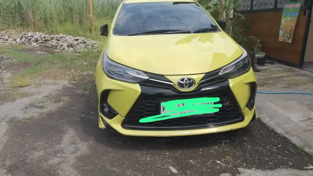 JUAL CEPAT! TOYOTA YARIS GR SPORT - KUNING METALIK MENARIK!