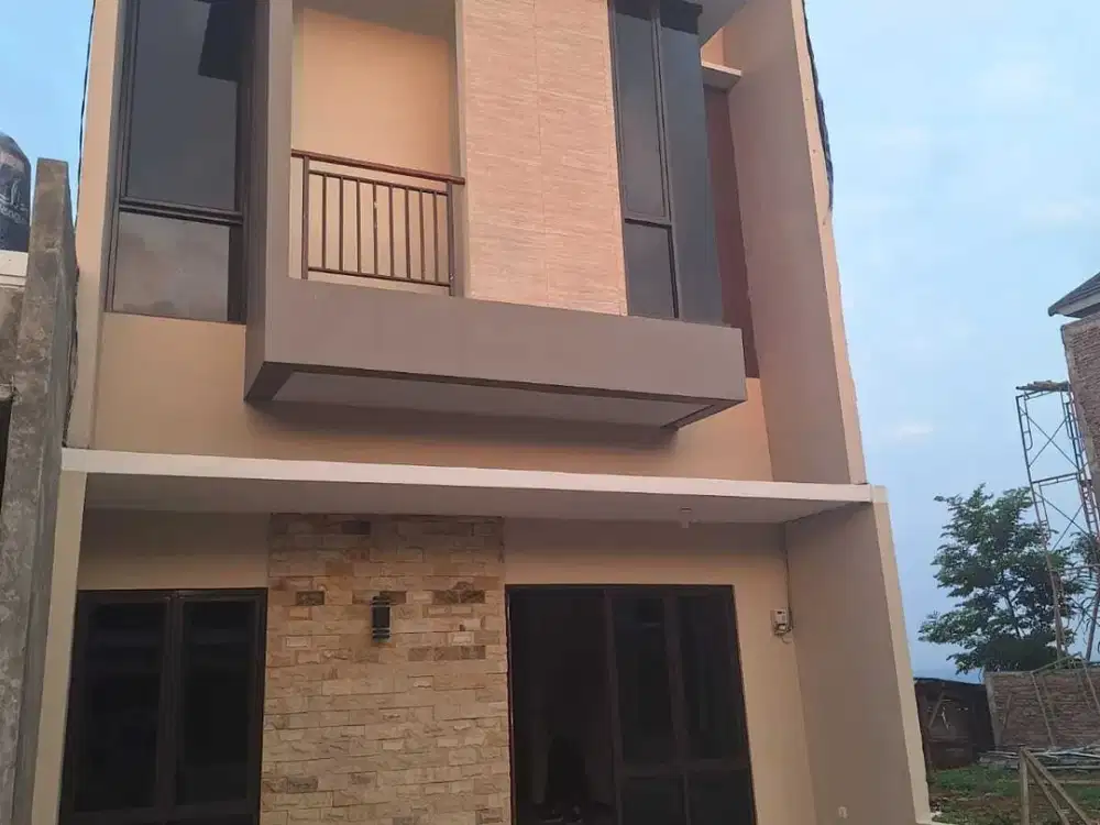 Rumah 2lt lokasi dekat Transmart Setiabudi Banyumanik Semarang Atas