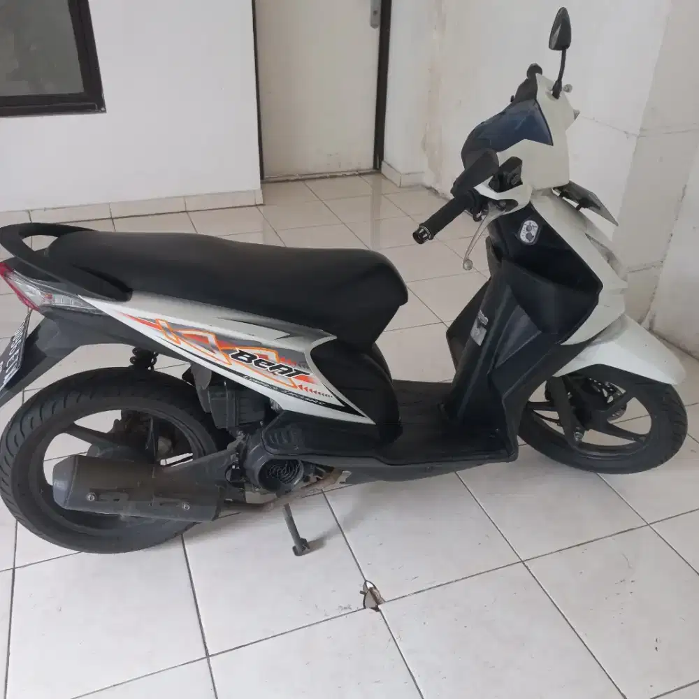 Jual motor honda beat tahun 2012