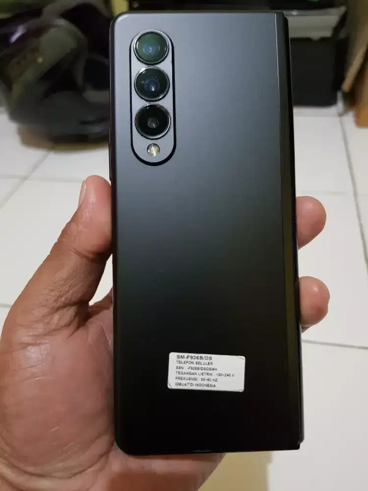 Samsung Z Fold 3 Ram 12/256 Minus