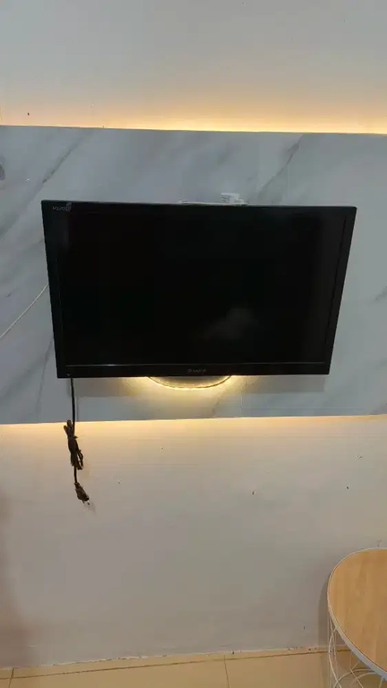 LED Sharp Aquos 24 inch