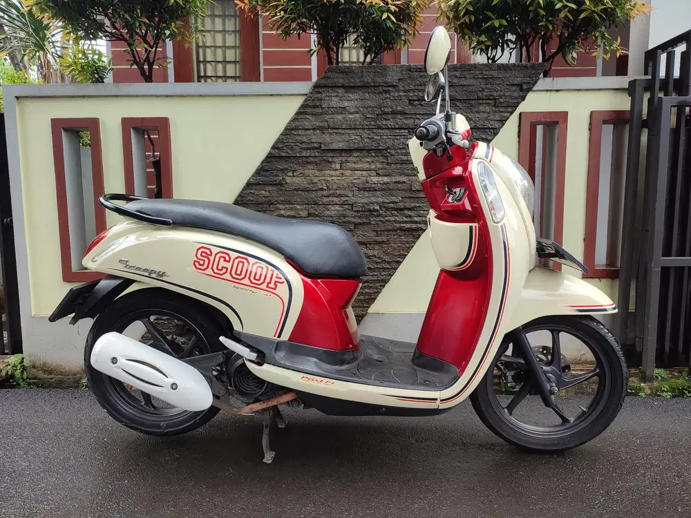 JUAL SCOOPY TAHUN 2013
