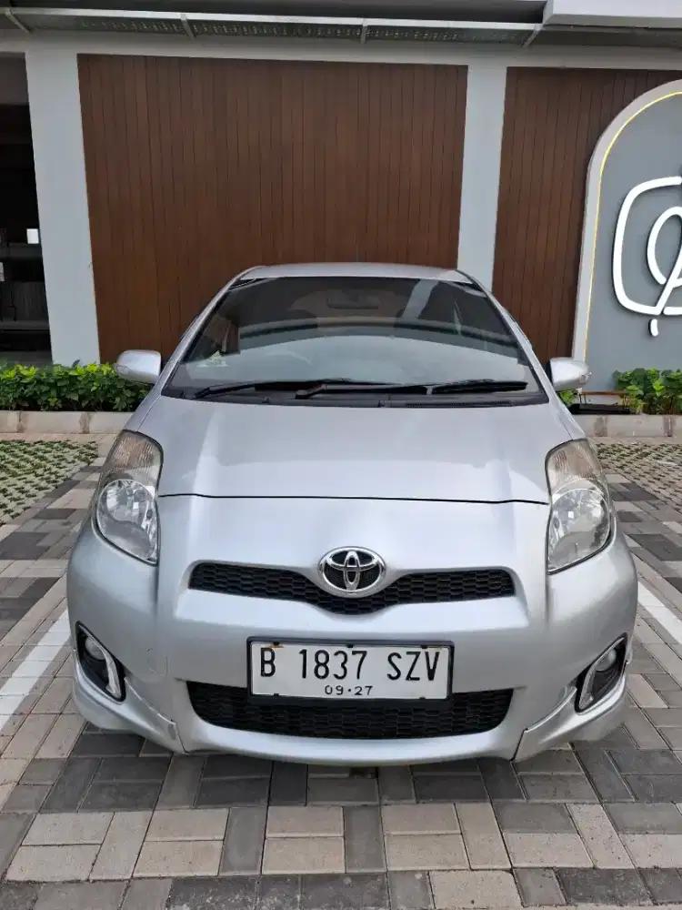 Toyota Yaris S Limited AT 2012