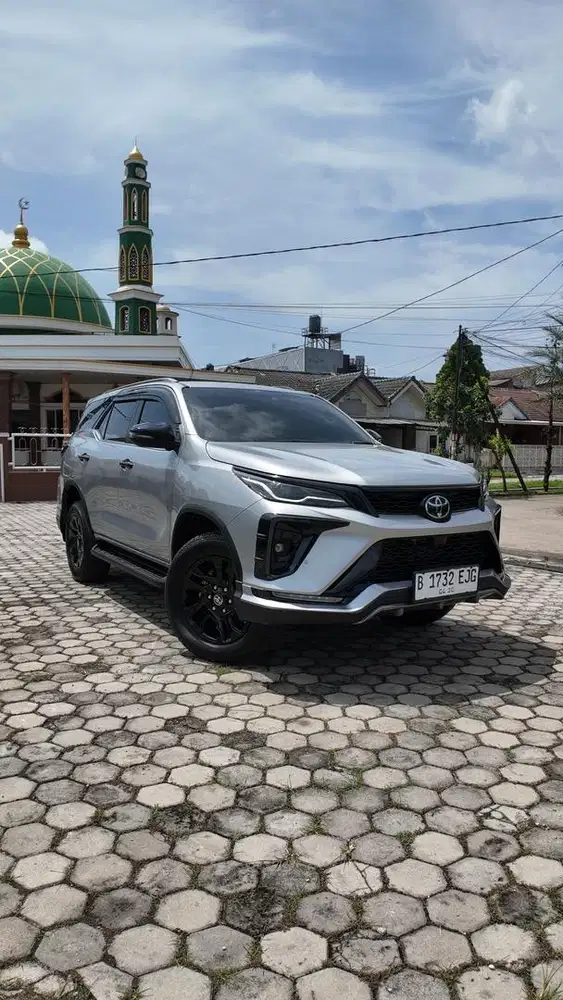 Fortuner Legender 2.8 AT Diesel