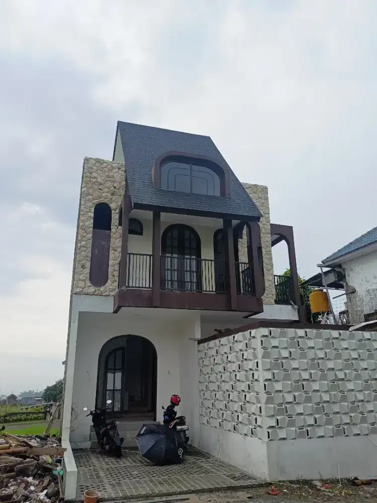 Villa Maldivara, SHM, 2 Lantai, Garansi 20 Tahun, Kota Batu