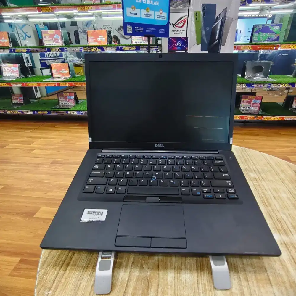LAPTOP REKOMEN BUAT KAMU YANG SUKA SPESFIKASI TINGGI TAPI HARGA MURAH