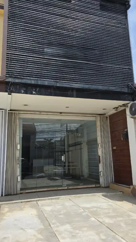 DISEWAKAN RUKO LANTAI 1 Bekasi Kota