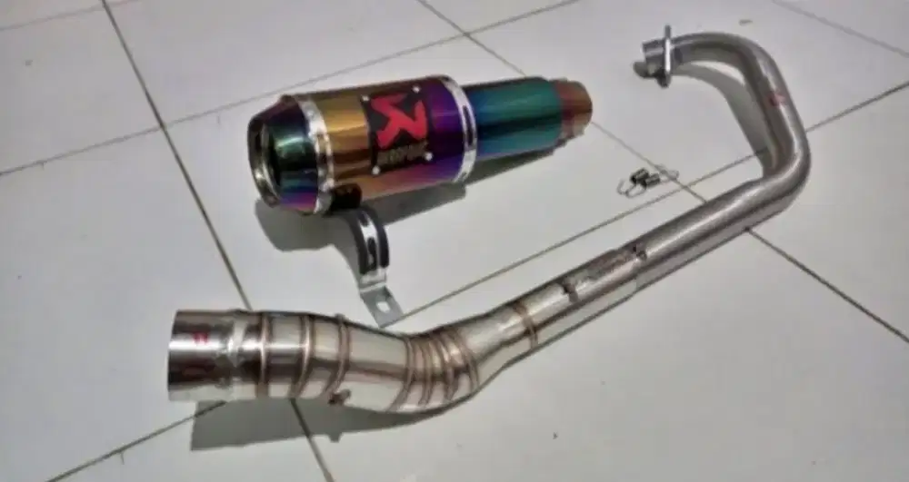 knalpot racing Akrapovic