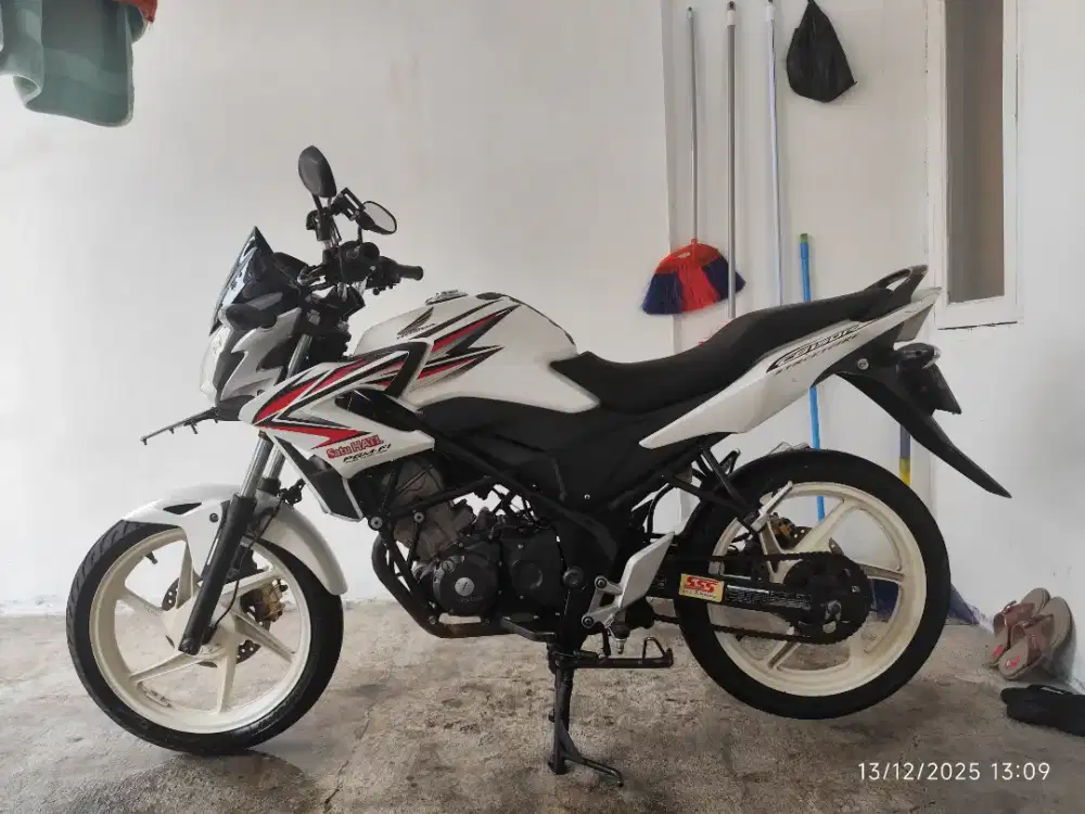 HONDA CB 150R (K15)