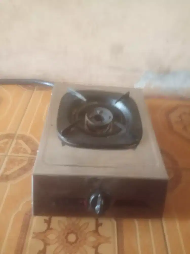 Jual aja kompor gas 1 tungku merk Rinnai sepaket ama tabung gas full