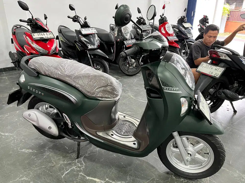 SCOOPY PRESTIGE 2025 PAJAK PANJANG