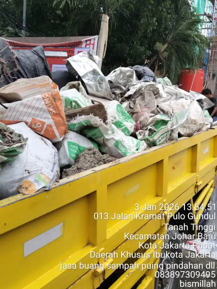 Jasa buang puing dan sampah