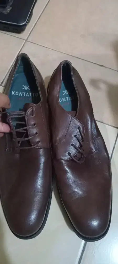 Sepatu pria pantofel
