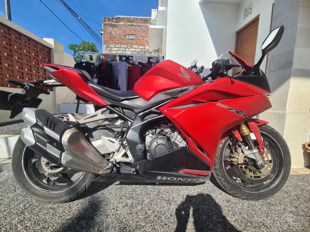 CBR 250 RR ABS matte red