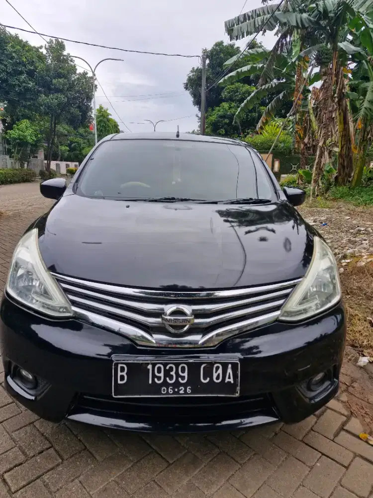 Dijual Grand Livina XV AT 2016 punya sendiri