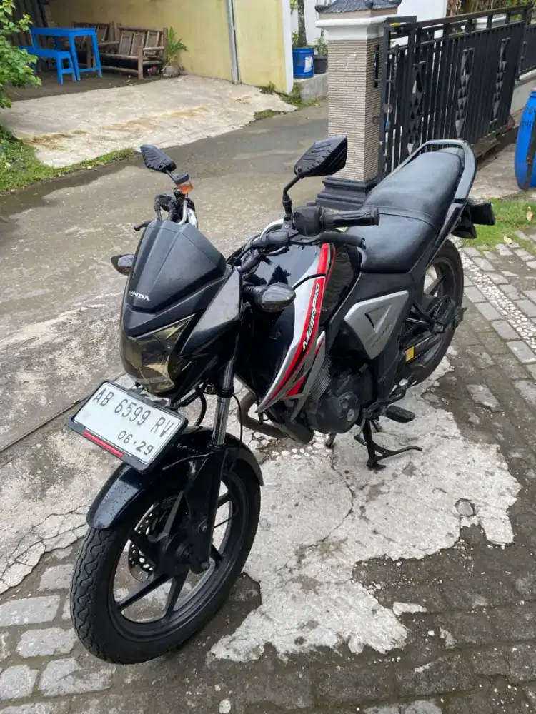 Megapro injeksi THN 2014 plat AB Wonosari