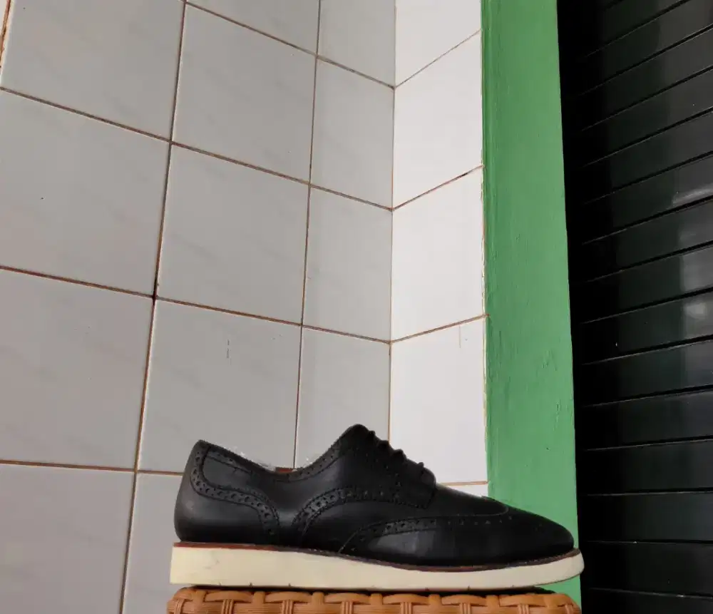 Hawkins wingtip size 43 original