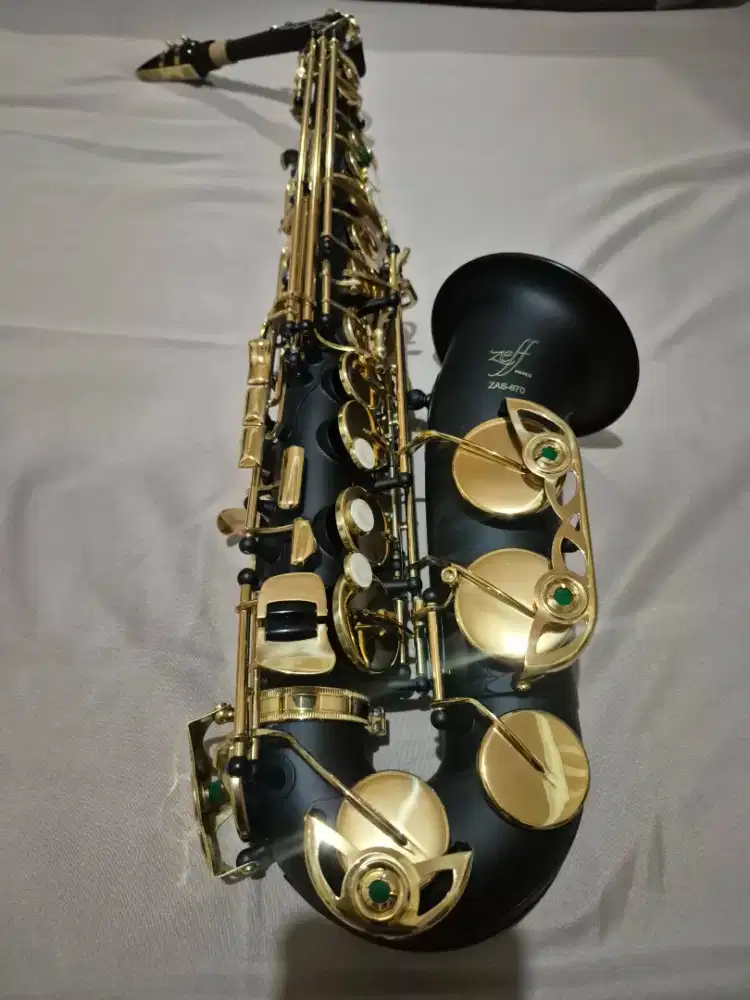 SAXOPHONE ZAS 870, LIKE NEW