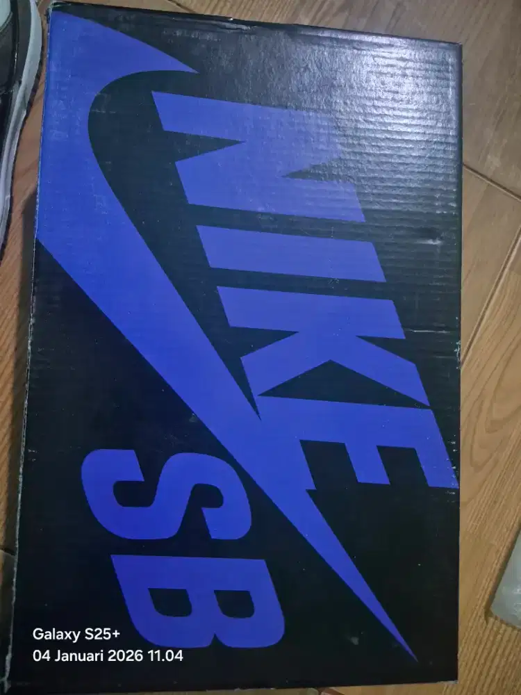 Sepatu Nike Dunk Low Retro Brown