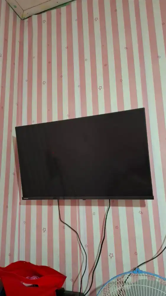 TV TOSHIBA SMART TV 32 INCI 32E31KP