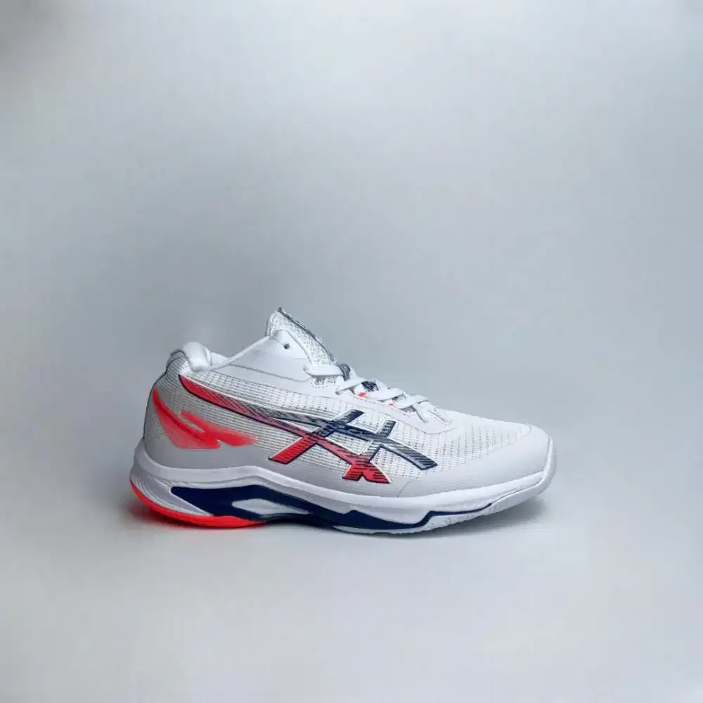 Sepatu asics voly premium