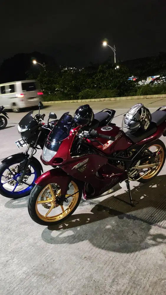 Dijual motor ninja rr old 2009