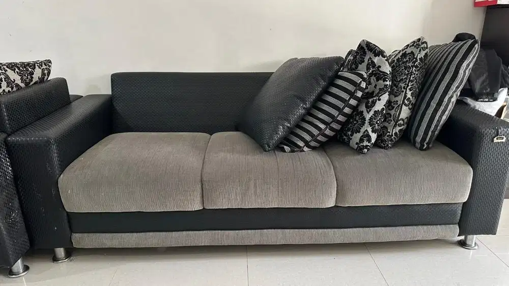 Dijual Cepat: Sofa Tamu Modern Titov - 1 dan 3 Dudukan - Tipe Calvin