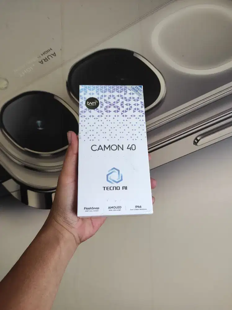 Berminat silahkan WA Tecno Camon 40 8+8/256 Garansi resmi 13bln