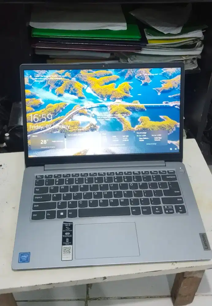 Lenovo ideapad slim 1i mulus siap pakai