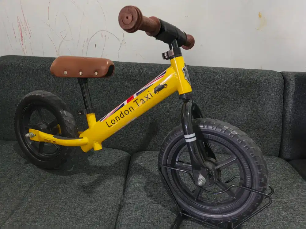 Sepeda anak (balancing bike)