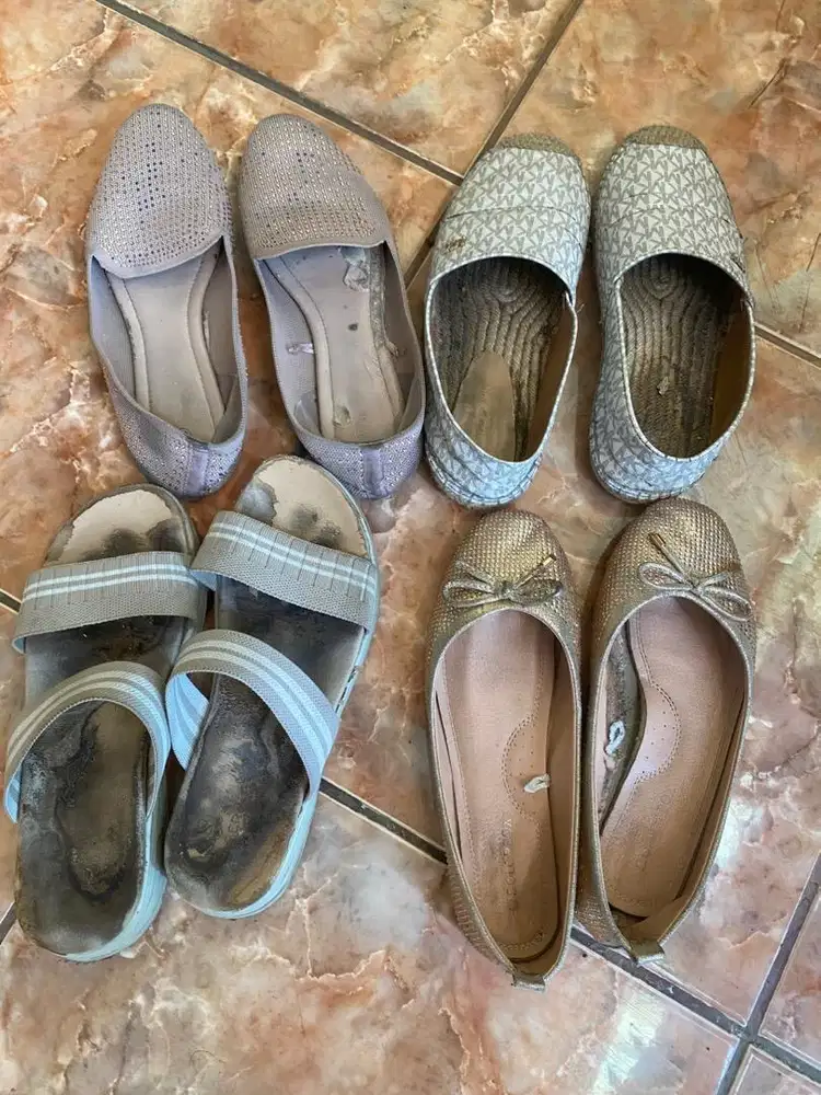 Sepatu bekas cewe uk.40