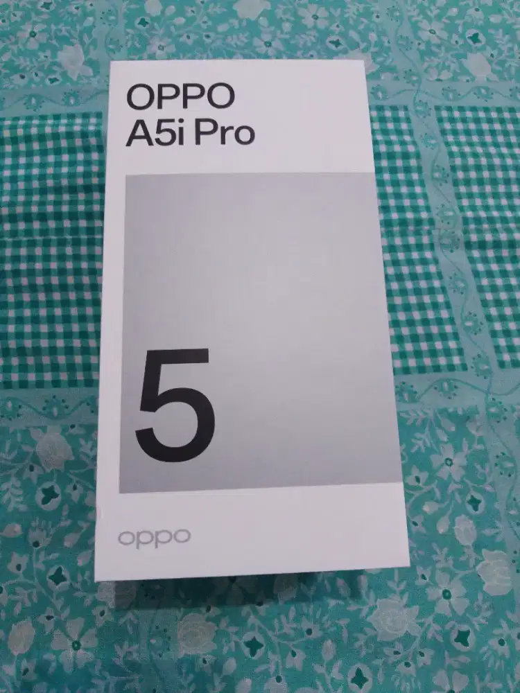 Hp oppo A5i pro 8gb/128 gb warna ungu malam.